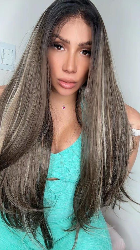 PELUCA 28 PULGADAS CORTE EN CAPAS CON RAYOS DORADOS | LACE FRONTAL 13X6 180G CABELLO NATURAL (Copia)