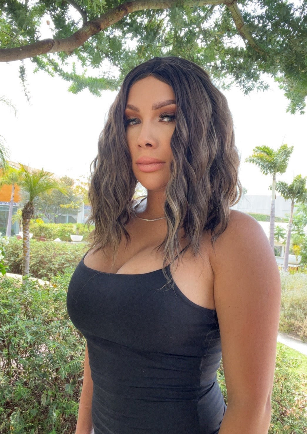 GUADALUPE PELUCA CORTA CON ONDAS