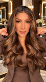 MELISSA | PELUCA REALISTA ONDULADA LACE 13X3 EFECTO MIEL 20" CON VOLUMEN