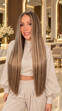 NIEBLA | PELUCA REALISTA LACE 5X5 RUBIO CENIZO LACIA SÚPER LARGA 30"