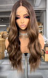 Peluca Realista 13x6 Balayage Miel | Lace Frontal HD | Fibra Premium Resistente al Calor y Apariencia Natural