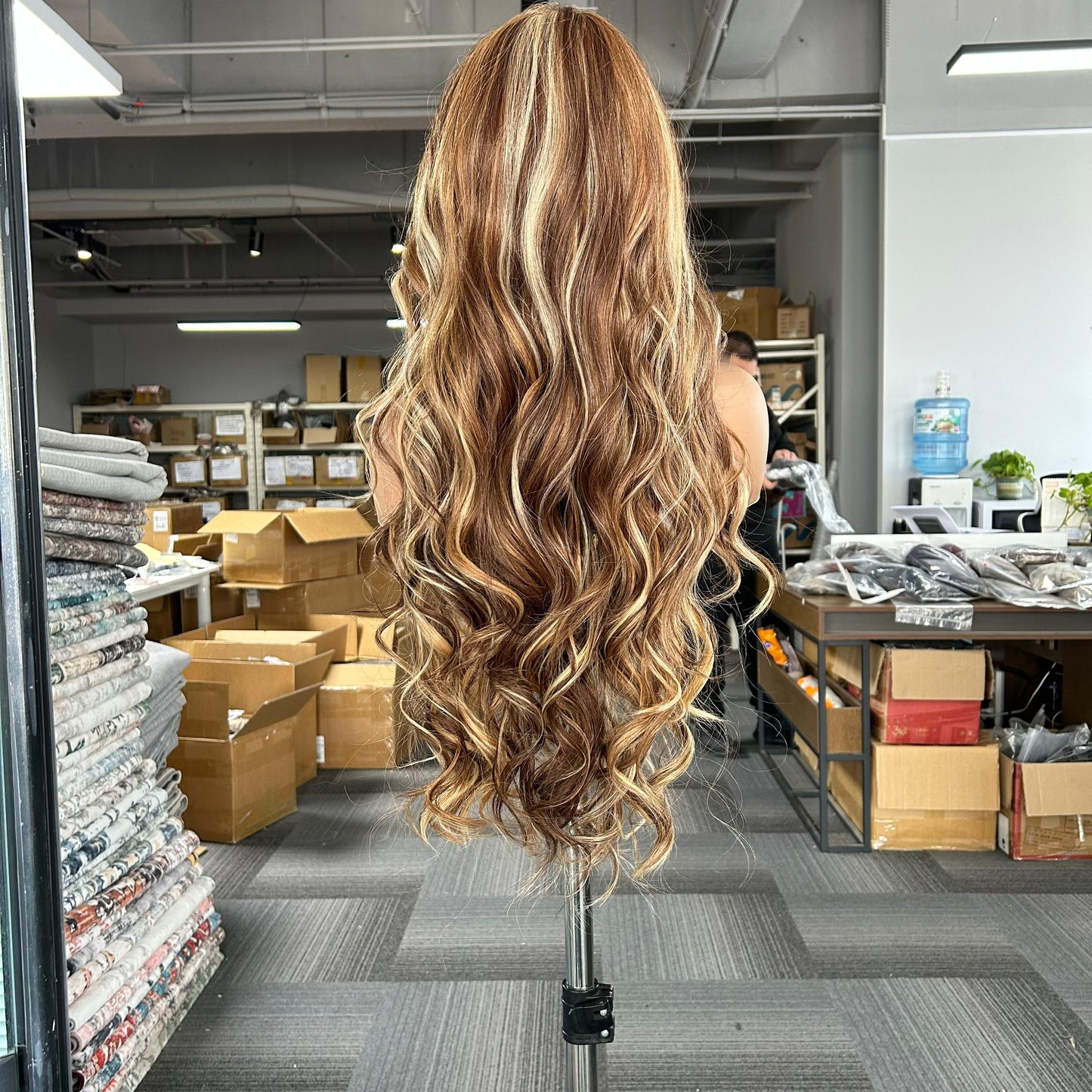Peluca Realista “poderosa” - Fibra Premium Lace front HD 26Pulgadas