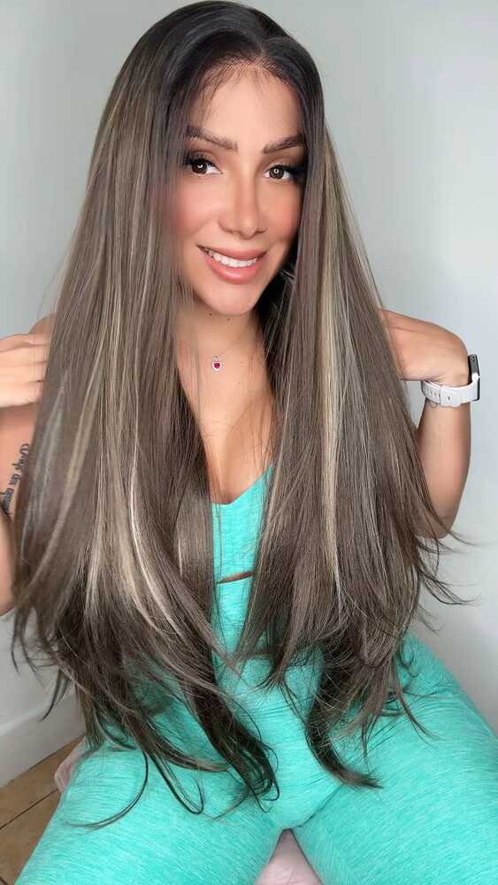 PELUCA 28 PULGADAS CORTE EN CAPAS CON RAYOS DORADOS | LACE FRONTAL 13X6 180G CABELLO NATURAL (Copia)