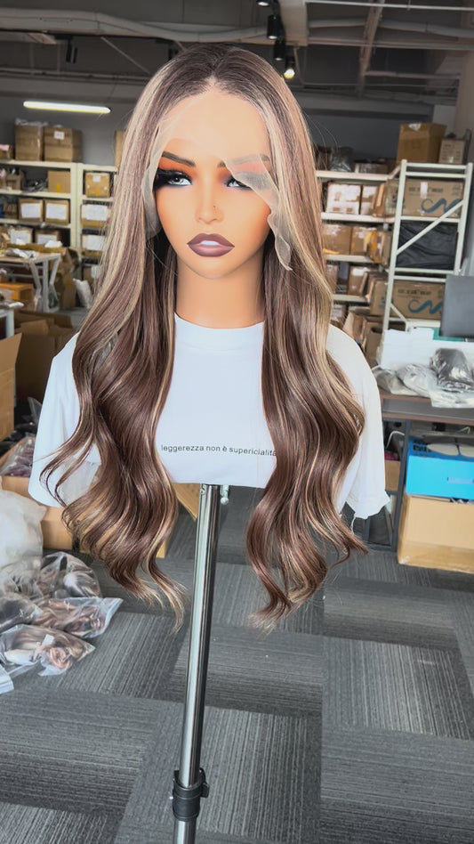 Peluca Realista 13x6 Café con Mechas Rubias | Lace Frontal HD | Fibra Premium Resistente al Calor