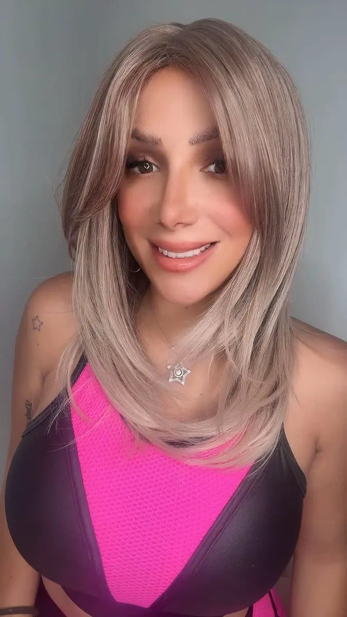 Peluca Realista rubia con raiz   –  Fibra Premium sin Pegamento)