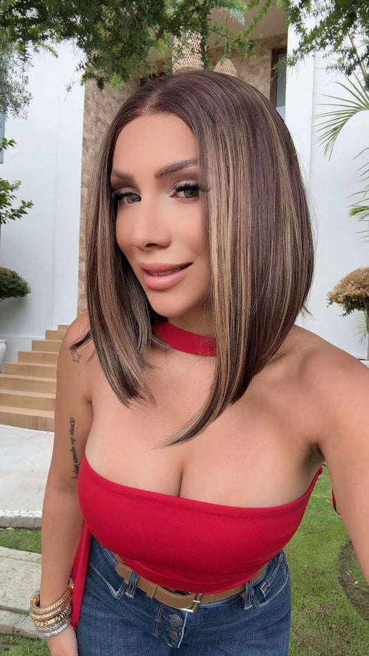 Peluca Bob Castaño Oscuro con Mechas Doradas 13x6 | Fibra Premium Realista Resistente al Calor | Ross Wigs
